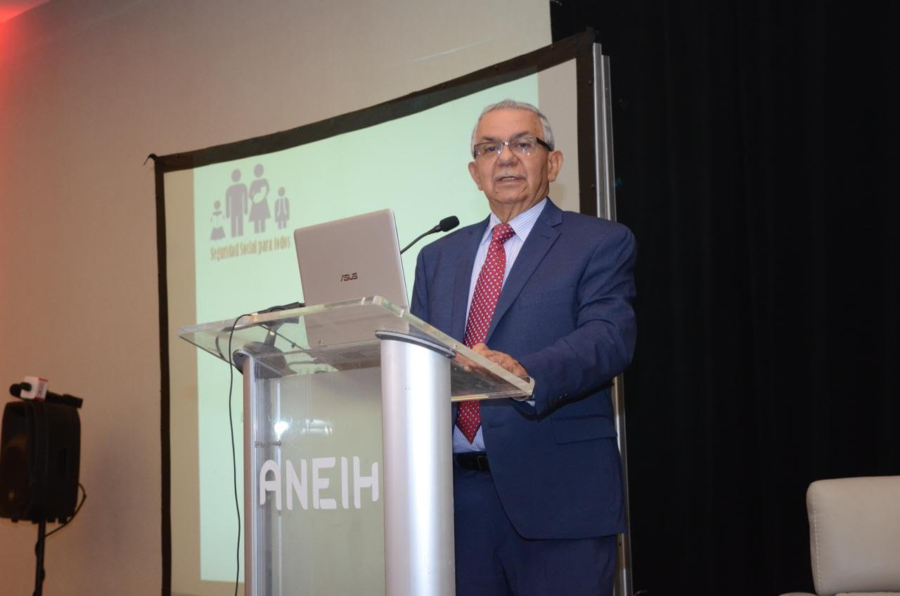 arismendi díaz santana, economista