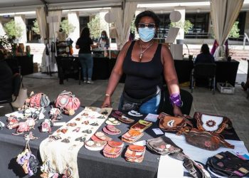 Artesanías, mujeres Uruguay