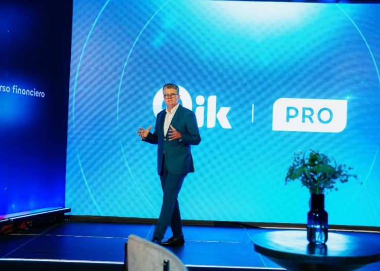 Arturo Grullón, vicepresidente ejecutivo y gerente general de Qik.