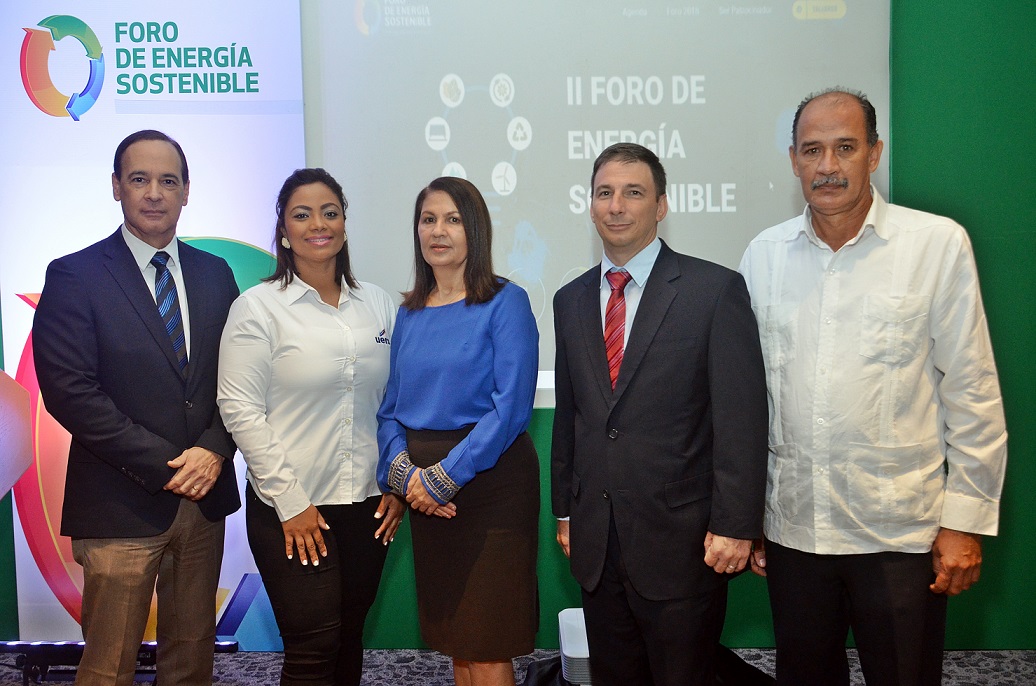 arturo del villar, yameri svelti, zonia tejada, víctor samuel ocaña guevara y félix santos.