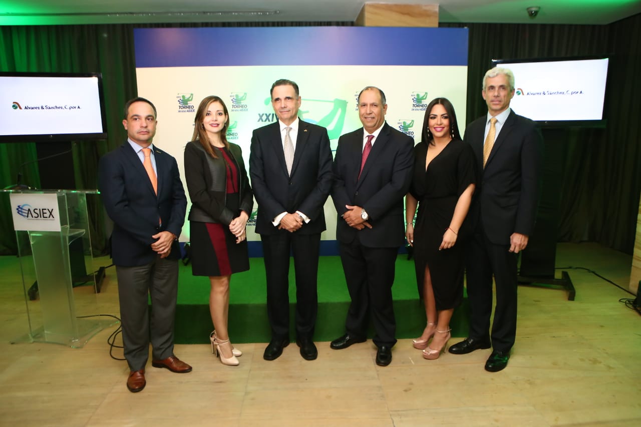 asiex jose otoniel aybar, walkiria caamaño, maximo vidal, juan carlos contreras, patricia bobea y alejandro peña prieto.