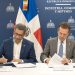 Augusto Ramírez y Víctor Bisonó firman acuerdo. | Fuente externa.