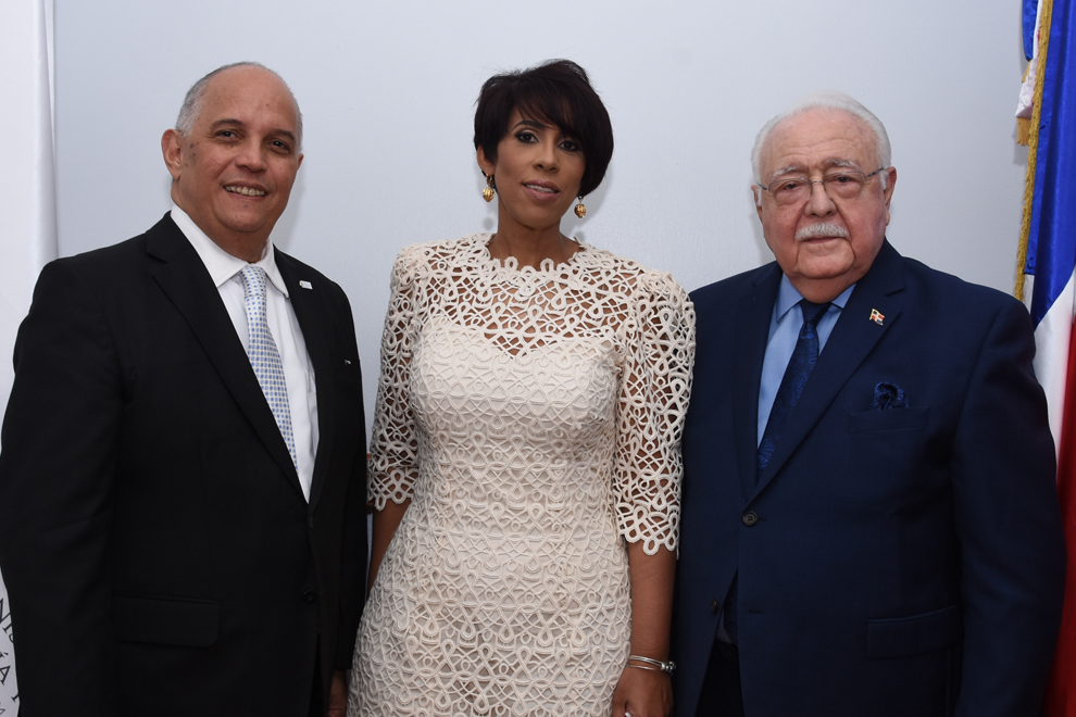 ángel canó, susana gautreau de windt y antonio isa conde