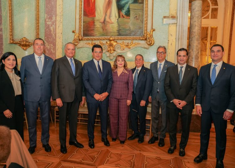 Financiamientos ascienden a US$3,100 millones, superando previsiones iniciales.