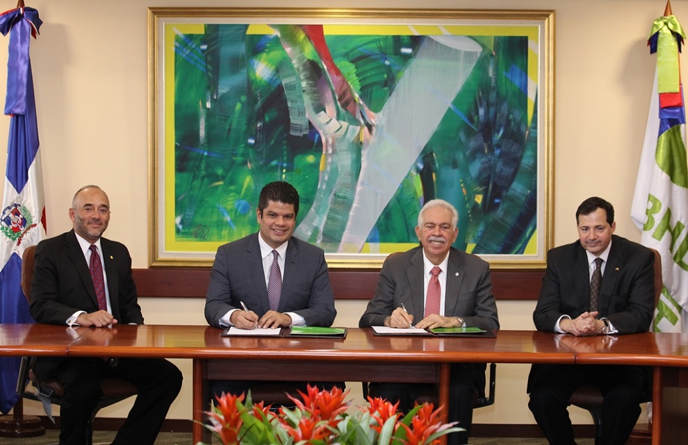 Fidelio Despradel Guillermo Villanueva Luis Molina Achécar y Steven Puig.