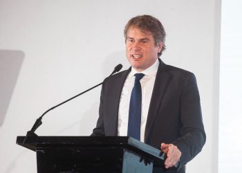 El gerente general del BID Invest, institución del sector privado del Grupo Banco Interamericano de Desarrollo (BID), James Scriven.