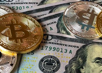 El Salvador se convirtió en septiembre de 2021 en el primer país del mundo en adoptar el bitcóin como moneda de curso legal.