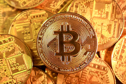 El Bitcoin se acerca a los US$70,000 mientras los mercados reaccionan a la tensión en Irán y la incertidumbre global.