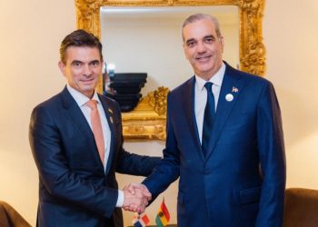 Abinader y Paz Pereira se mostraron receptivos y durante su conversación expresaron el interés de ensanchar los lazos entre ambas naciones.