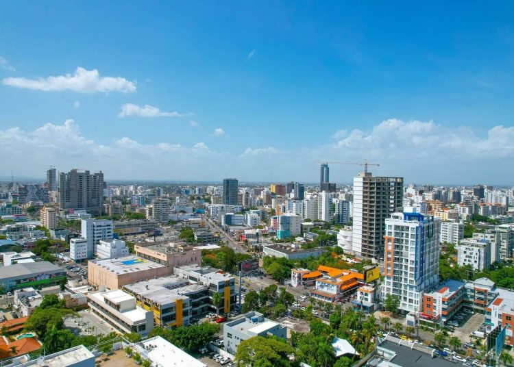 Desglosan, y explican, que la actividad hoteles, bares y restaurantes experimentó la mayor expansión, tras exhibir una variación interanual de 14.2%. - Fuente externa.