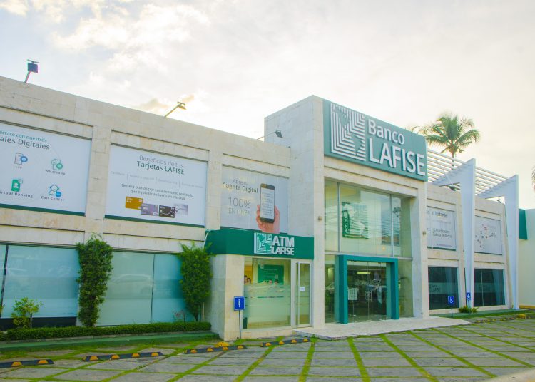 Facada del Banco Lafise