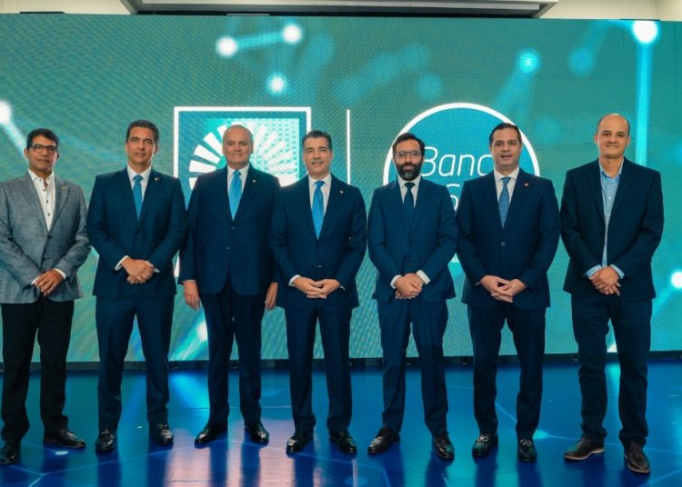 Franklin Vásquez, Francisco Ramírez, Luis E. Espínola, Christopher Paniagua, Andrés Caicedo, Robinson Bou y Álvaro Medina.