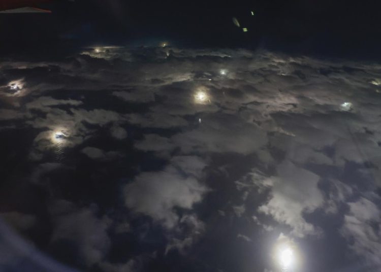 Barcos pesqueros vistos desde el aire, Argentina