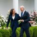 Su primera decisión como candidato en 2020 fue elegir a Harris como vicepresidenta, relató.