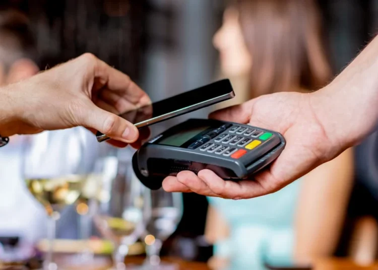 Las tarjetas de crédito registradas en billeteras digitales representan el 36.8%, con 794,212 tarjetas bajo este esquema y apenas 671 tarjetas prepagadas (0.03% del total registrado).