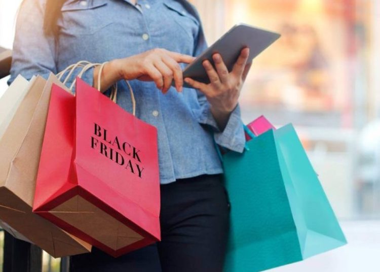 Si el comercio en el que se desea comprar algo es nuevo y desconocido, es importante realizar una búsqueda en internet sobre su reputación. | Fuente externa.