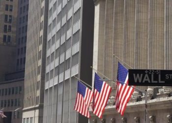 El sistema 'T+1' decayó en Estados Unidos durante los años 20 del siglo pasado ante la imposibilidad de mantener manualmente el ritmo a las órdenes de compraventa.