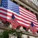 S&P 500 retrocedía un 0.16%, hasta los 5.520 puntos; y el tecnológico Nasdaq caía un 0.30%, hasta las 17.084 unidades.