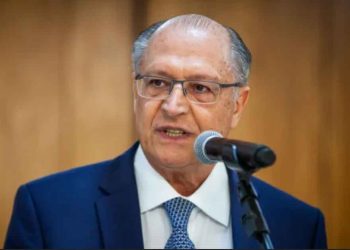 El vicepresidente también avanzó en su cuenta la firma en Pekín, junto con la presidenta del Nuevo Banco de Desarrollo del grupo BRICS, la exmandataria brasileña Dilma Roussef, de un acuerdo para que el Banco apoye al estado brasileño de Rio Grande do Sul con US$491 millones.