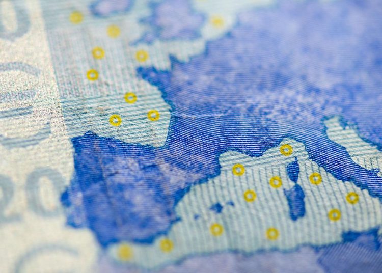 España volverá a ser la economía que más crezca entre las grandes de la eurozona en 2024 impulsada sobre todo por la demanda interna.