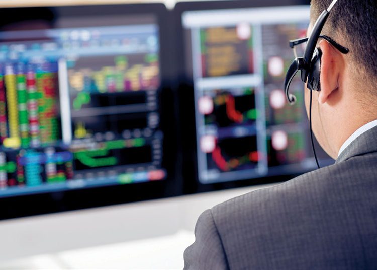 Stellantis encabezó las pérdidas (-3.23%), seguida de Sanofi (-2.67%) y de Legrand (-2.65%).