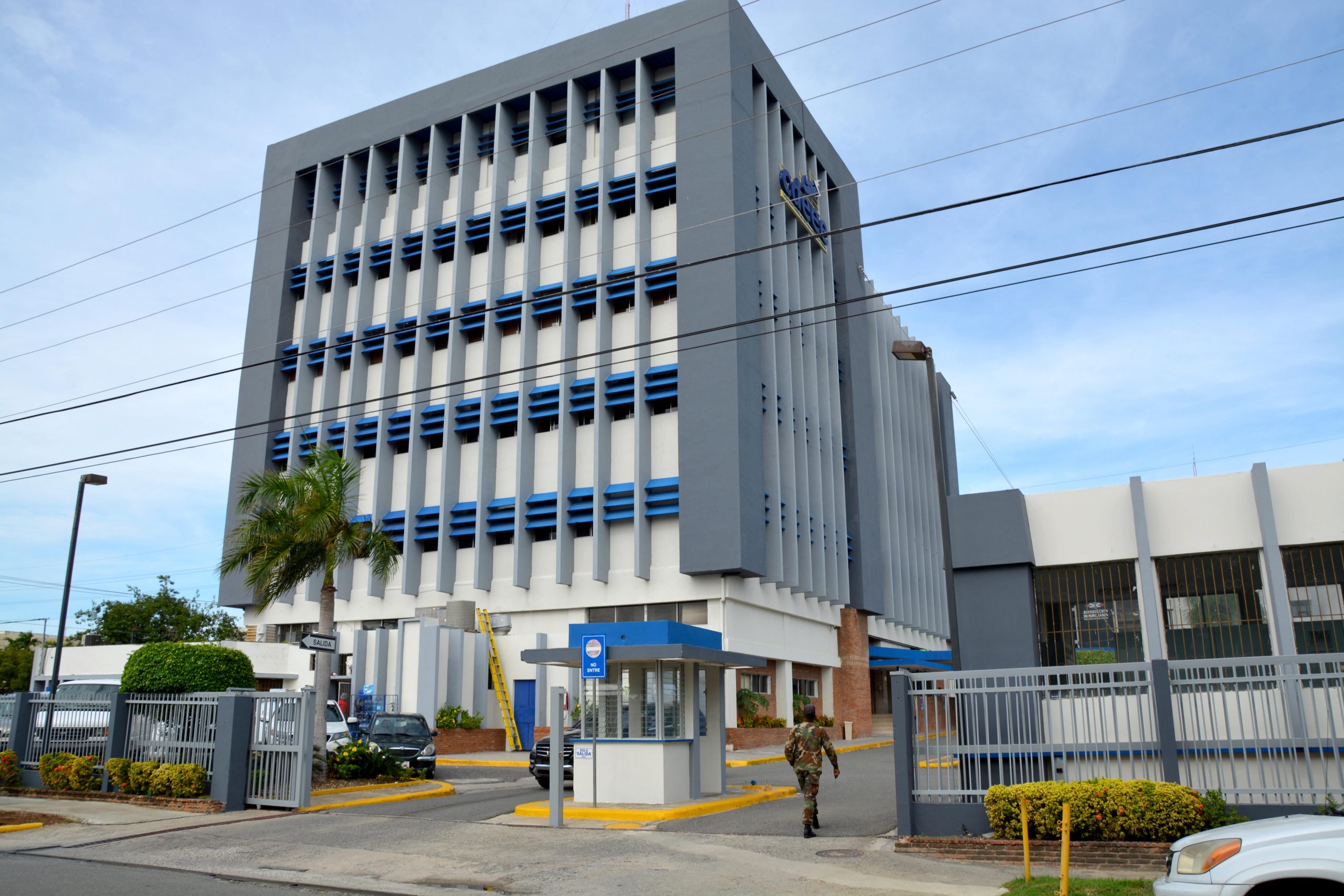Corporación Dominicana de Empresas Eléctricas Estatales (CDEEE).