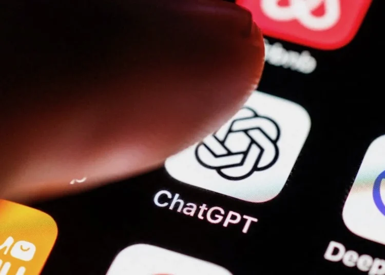 La introducción de anuncios en ChatGPT podría ayudar a OpenAI a cumplir con sus ambiciosos compromisos de inversión.