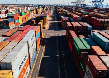 China es el principal socio comercial de Chile desde 2009, con un intercambio que se ha expandido a una tasa promedio anual del 11%, seguido de EE.UU..