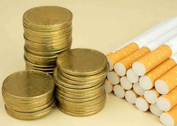 Para los expertos en finanzas personales este producto a base de nicotina es considerado como uno de los llamados “gastos hormigas” más frecuentes en las personas.