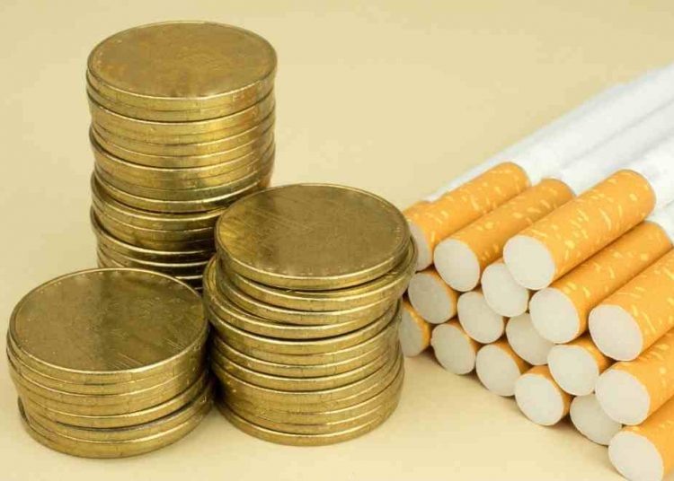 Para los expertos en finanzas personales este producto a base de nicotina es considerado como uno de los llamados “gastos hormigas” más frecuentes en las personas.