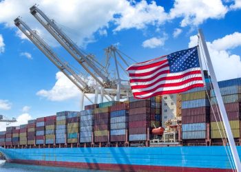 El aumento del déficit de bienes y servicios en julio reflejó un aumento del déficit de bienes de US$5,600 millones, hasta los US$103,100 millones.