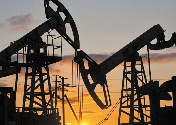 En el precio del crudo también influyó hoy el recrudecimiento de las tensiones en la frontera entre Israel y Líbano.