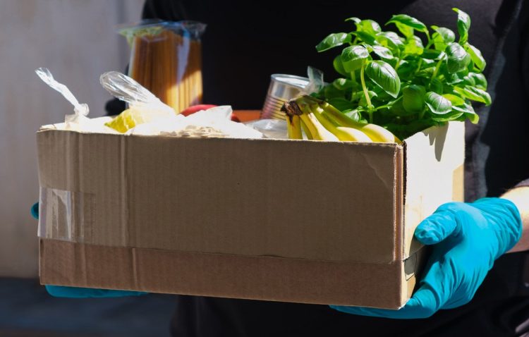 La asistencia de insumos ayudó a enfrentar los efectos de la pandemia del covid-19 y los desastres naturales. | Elena Medekos, Getty Images.