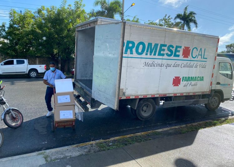 Entrega de medicamentos realizado por Promese\Cal.
