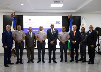El curso fue impartido por facilitadores de la Escuela Nacional de Control Interno (ENCI) de la Contraloría.