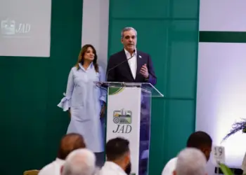 Abinader proyectó que el sector agropecuario continuará su crecimiento, con una expectativa de expansión del 5% para el año 2025, destacando la importancia de las exportaciones y el mercado turístico.- Fuente externa.