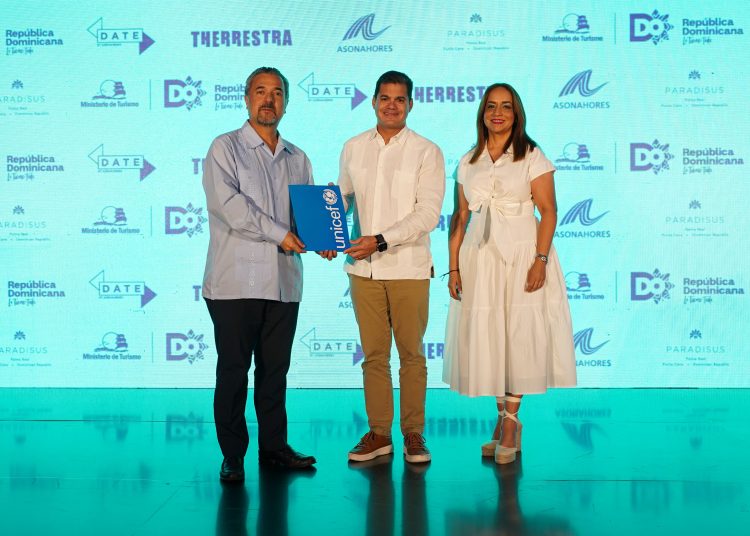 Carlos Carrera, David Llibre y Aguie Lendor. - Fuente externa.