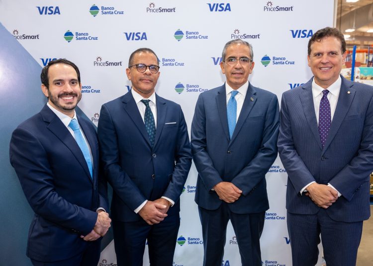 Carlos Espinal, Luis Vasquez, Marco Decormis y Luis Heyaime.