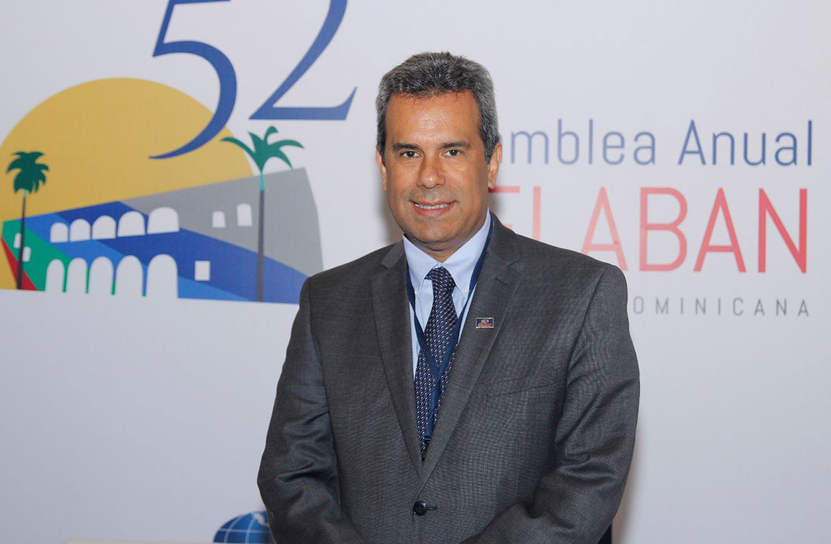 carlos eduardo troetsch saval felaban banco regional