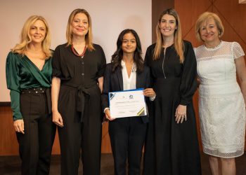 Carmen de Farach, Vhyna Ortega, Isabella Silverio, Loraine Amell y Matilde de Farach.