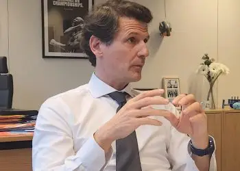 Castro Zuzuárregui entiende que la solución debe ser integradora en aspectos humanitarios y de seguridad, aunque admite que es difícil, “que es la única forma de resolverlo”.