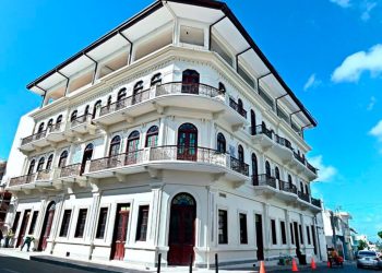 El Centro Cultural Banreservas integra espacios expositivos, museo y áreas para 'coworking'.