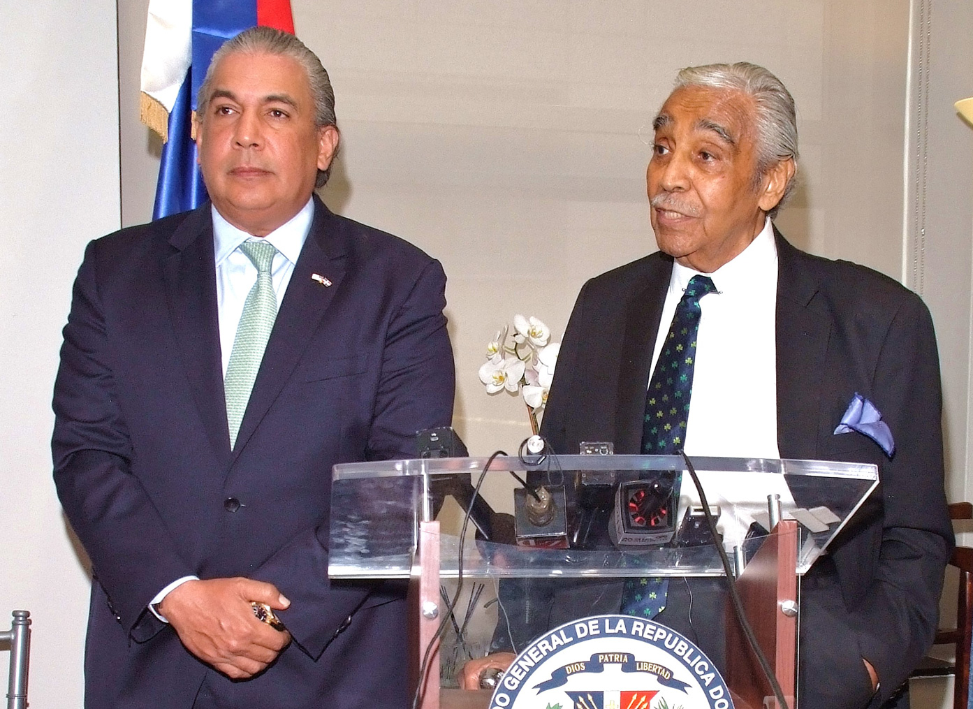 charles rangel carlos a castillo