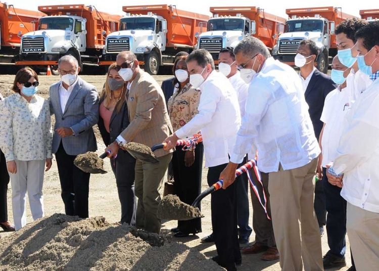 Obras Públicas dio inicio a la construcción de la circunvalación Baní. | Fuente externa.