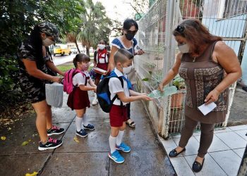 Clases presenciales, escuelas Cuba