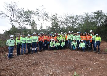 Colaboradores de Cemex. | Fuente externa.