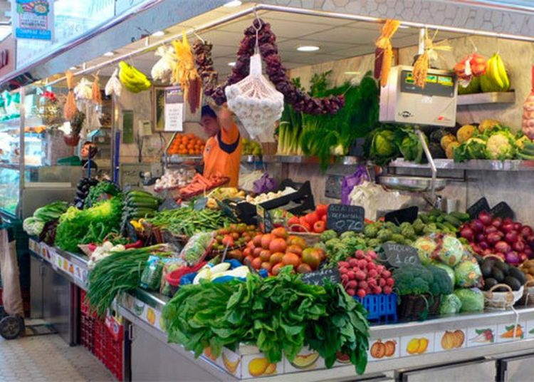 Entre las ventas que más crecieron de forma anual durante este semestre estan los alimentos. | Fuente externa.