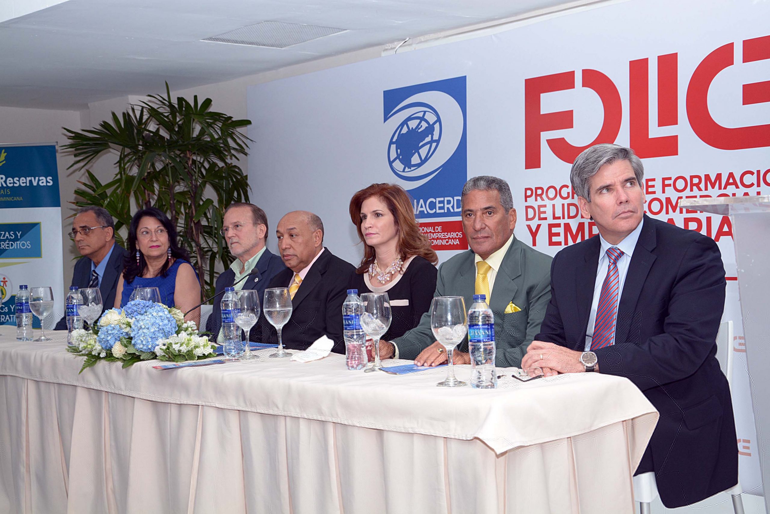 El acto de lanzamiento del programa contó la asistencia de funcionarios y líderes del sector comercio./elDinero