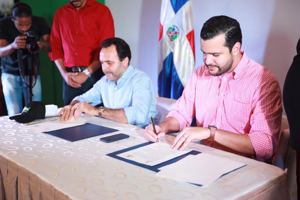competitividad firma acuerdo con coopesmeralda