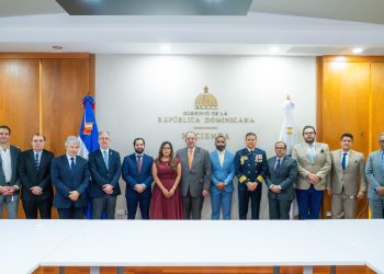 Los expertos internacionales que participaron del encuentro fueron Mariano Federici, de Estados Unidos; Tomas Koch y Mauricio Fernández, de Chile.